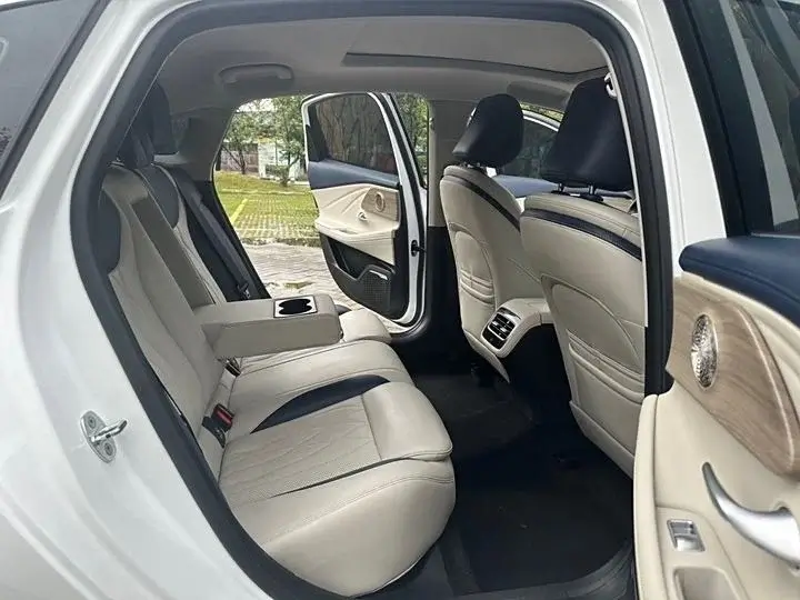 В аренду Cherry Arrizo 8